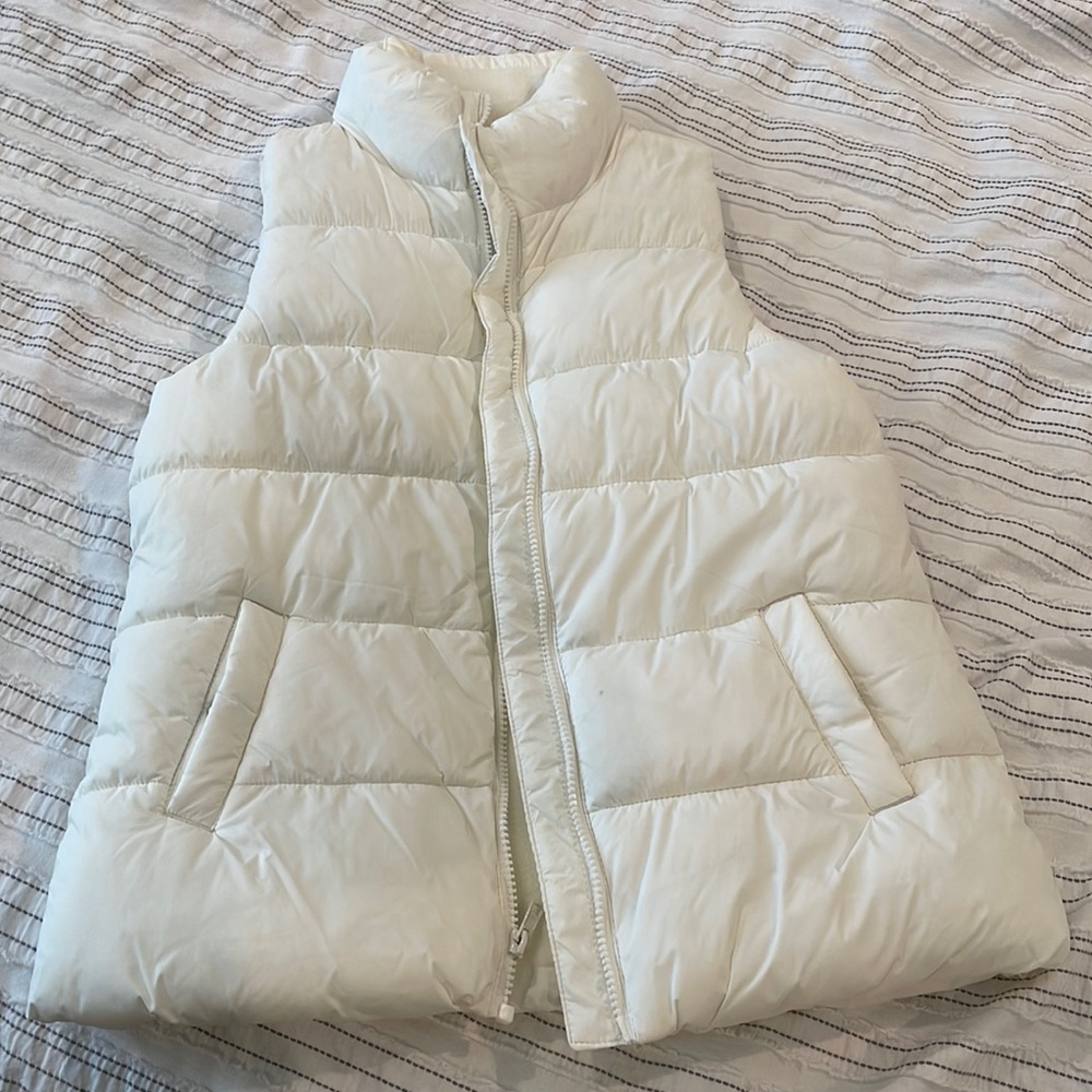 Worn once puffer vest